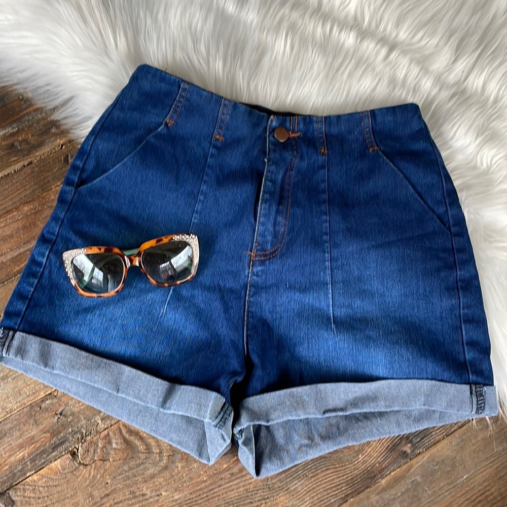 Denim Co vintage style high waisted jean shorts EUC size 12